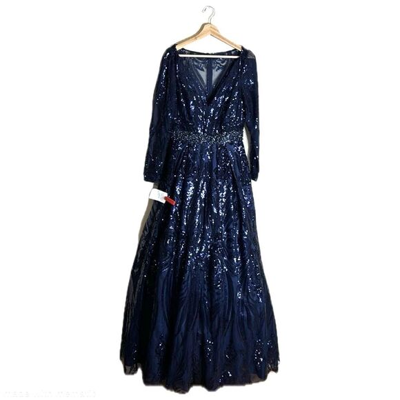 Elegant Navy Blue Evening Gown - Picture 2 of 14